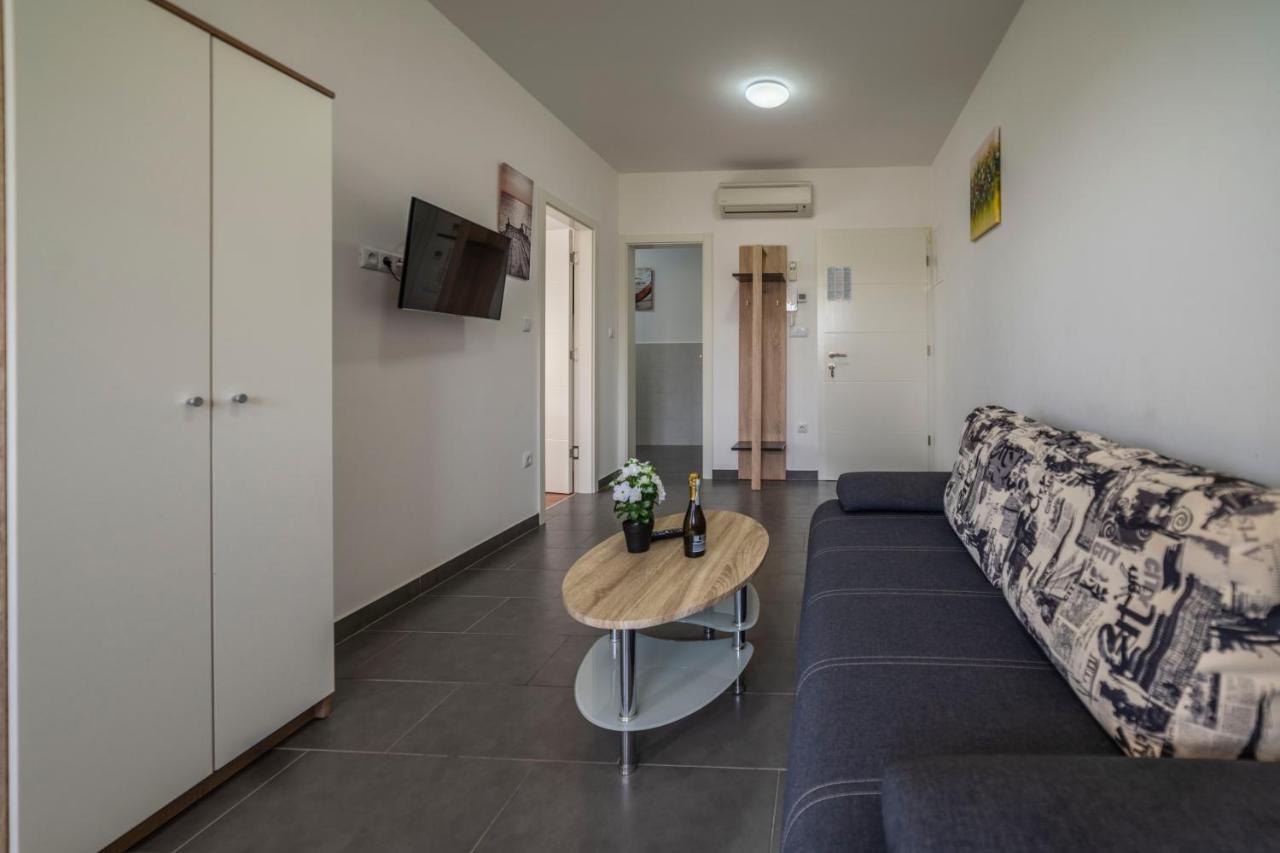 Apartments Adriana Pula Luaran gambar